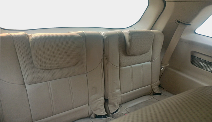 2016 Mahindra XUV500 W10 AT 1.99, Diesel, Automatic, 58,240 km, interior