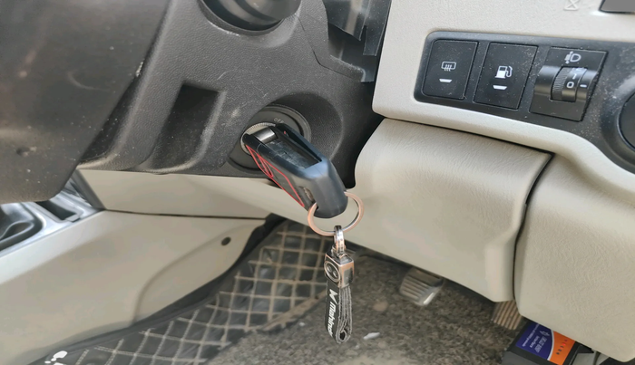 2020 Mahindra Scorpio S9, Diesel, Manual, 62,145 km, interior