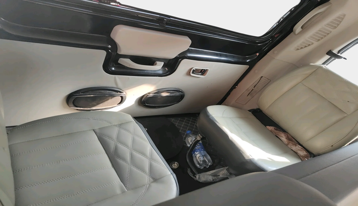 2020 Mahindra Scorpio S9, Diesel, Manual, 62,145 km, interior