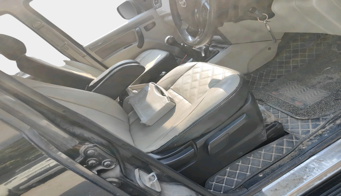 2020 Mahindra Scorpio S9, Diesel, Manual, 62,145 km, interior
