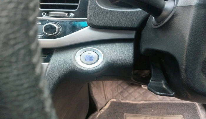 2018 Hyundai New Elantra 1.6 SX (O) AT DIESEL, Diesel, Automatic, 81,234 km, interior