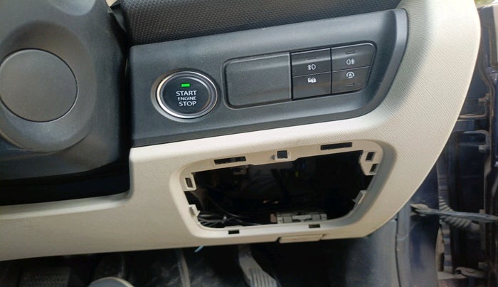 2024 Tata ALTROZ  XZ Plus (O) (S), Petrol, Manual, 20,224 km, interior