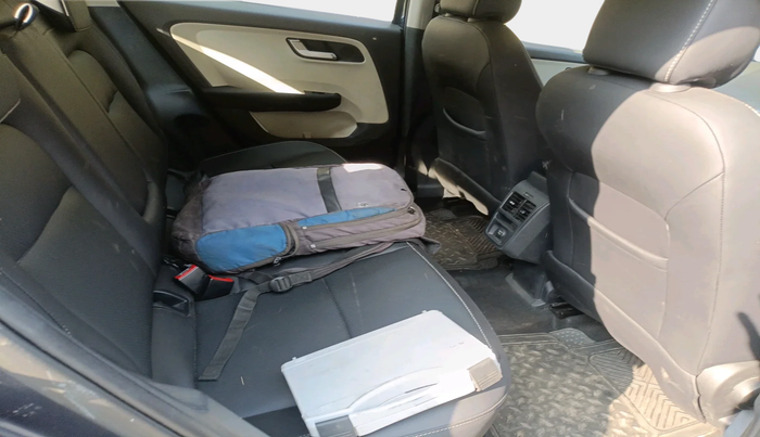 2024 Tata ALTROZ  XZ Plus (O) (S), Petrol, Manual, 20,224 km, interior