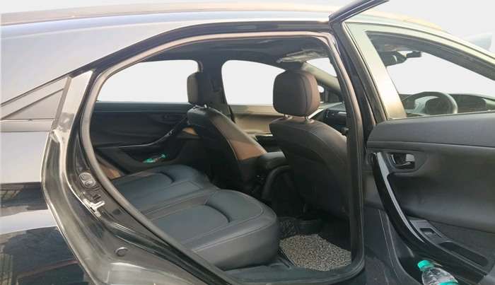 2022 Tata NEXON XZ PLUS (PREMIUM) DIESEL DARK EDITION, Diesel, Manual, 41,498 km, interior