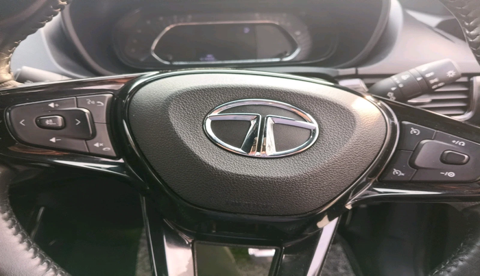 2022 Tata NEXON XZ PLUS (PREMIUM) DIESEL DARK EDITION, Diesel, Manual, 41,498 km, interior