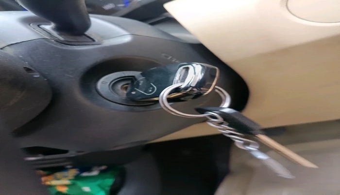 2016 Honda Amaze 1.2L I-VTEC S, Petrol, Manual, 91,709 km, interior