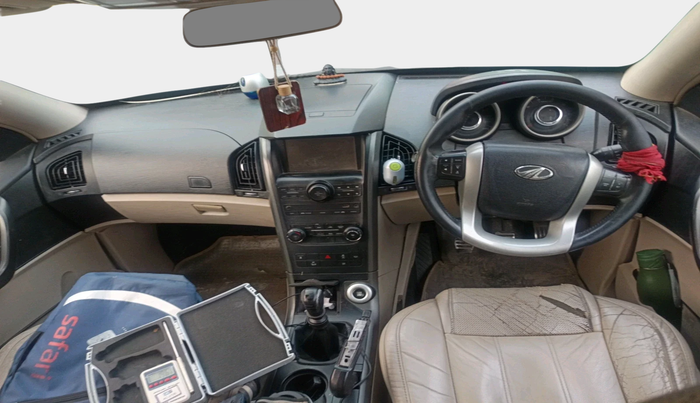 2016 Mahindra XUV500 W10 1.99, Diesel, Manual, 2,56,638 km, interior