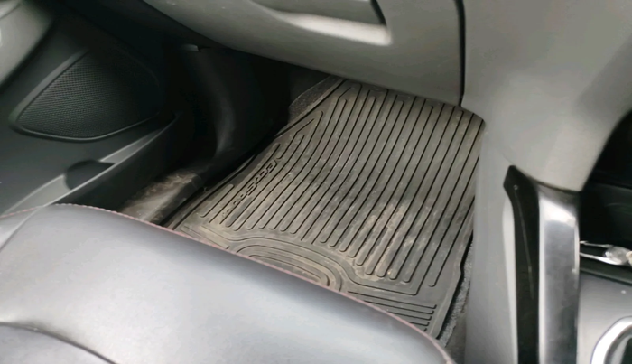 2017 Ford Ecosport TITANIUM 1.5L DIESEL, Diesel, Manual, 1,91,899 km, interior