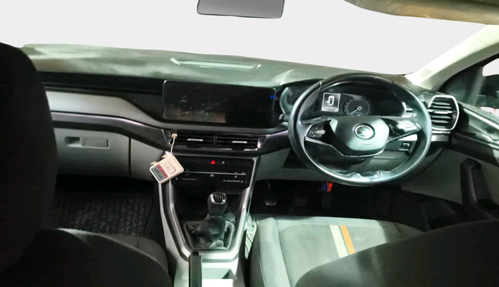 2022 Skoda KUSHAQ AMBITION 1.0L TSI MT, Petrol, Manual, 31,883 km, interior