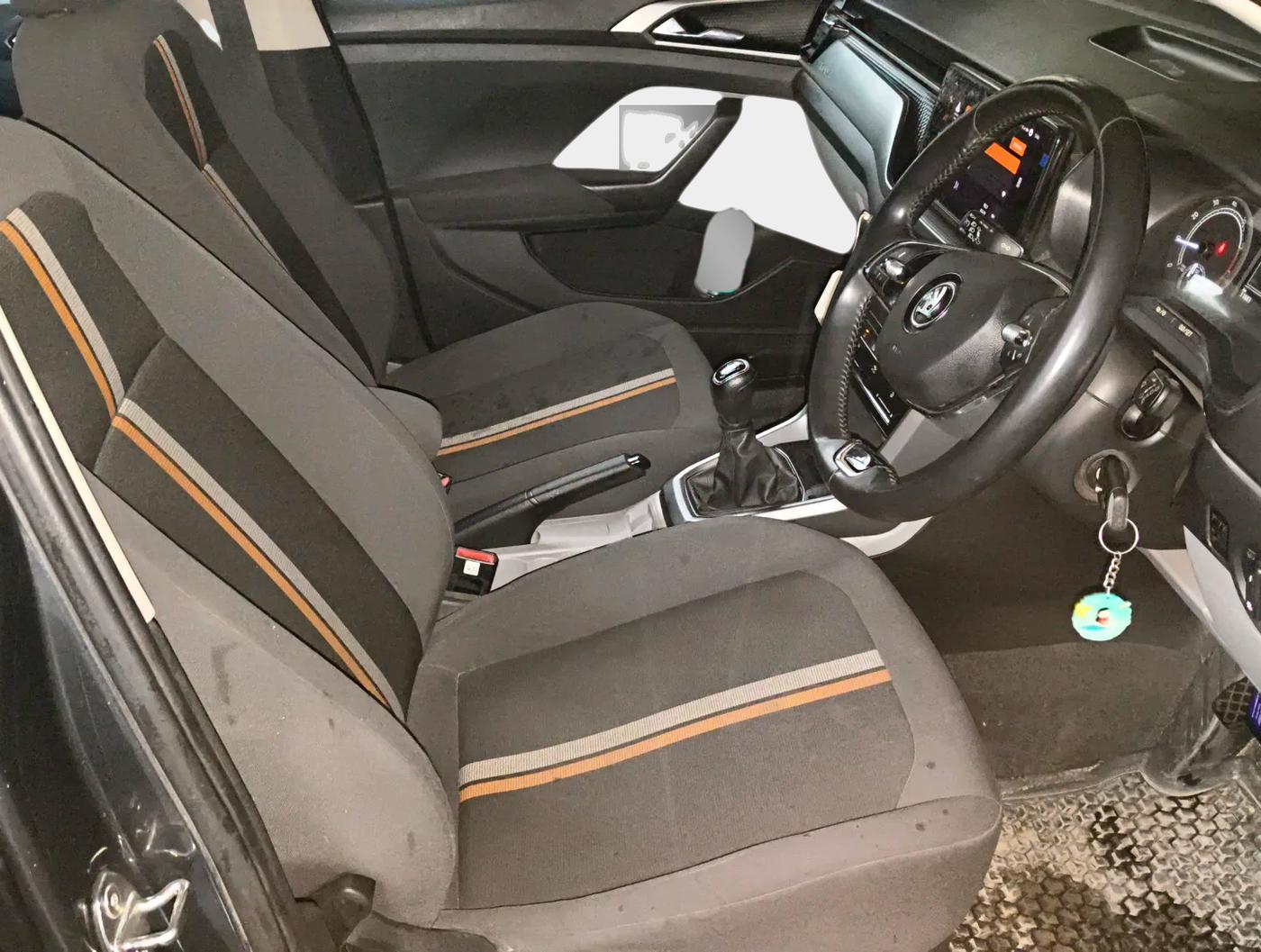 2022 Skoda KUSHAQ AMBITION 1.0L TSI MT, Petrol, Manual, 31,883 km, interior