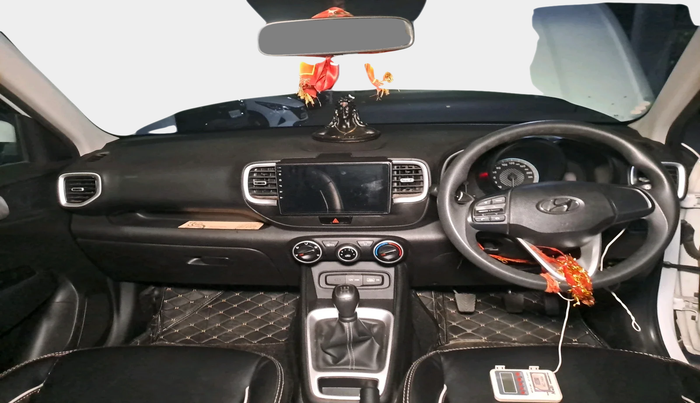 2022 Hyundai VENUE S 1.2, Petrol, Manual, 29,214 km, interior