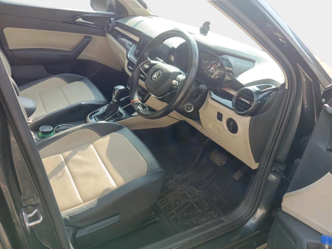 2022 Skoda SLAVIA STYLE 1.5L TSI DSG, Petrol, Automatic, 17,949 km, interior