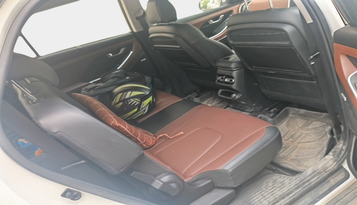 2022 Hyundai ALCAZAR PLATINUM 1.5 MT 7STR, Diesel, Manual, 88,000 km, interior