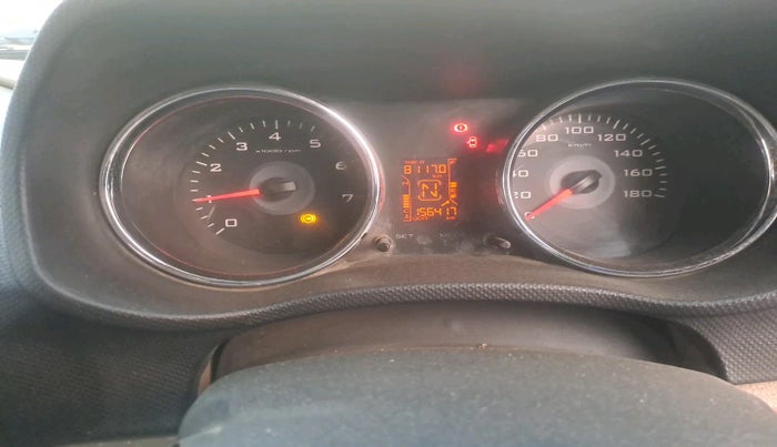 2016 Mahindra TUV300 T8, Diesel, Manual, 1,56,417 km, interior