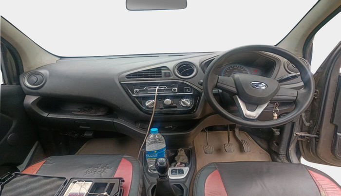 2017 Datsun Redi Go T (O), Petrol, Manual, 1,31,423 km, interior