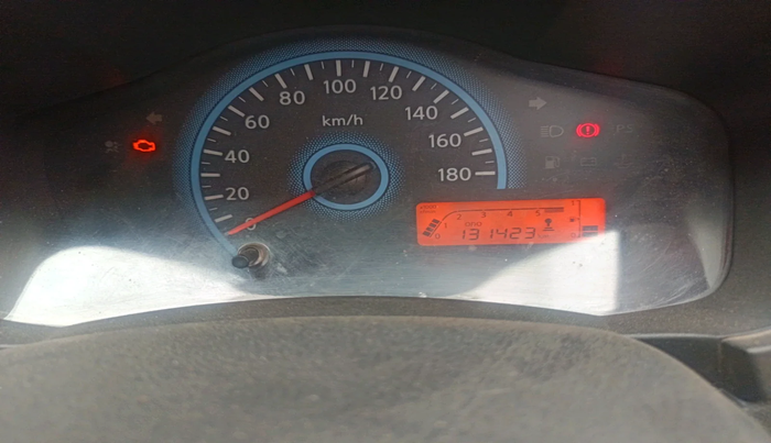 2017 Datsun Redi Go T (O), Petrol, Manual, 1,31,423 km, interior