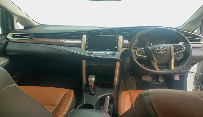 2022 Toyota Innova Crysta 2.7 ZX AT 7 STR, Petrol, Automatic, 21,323 km, interior