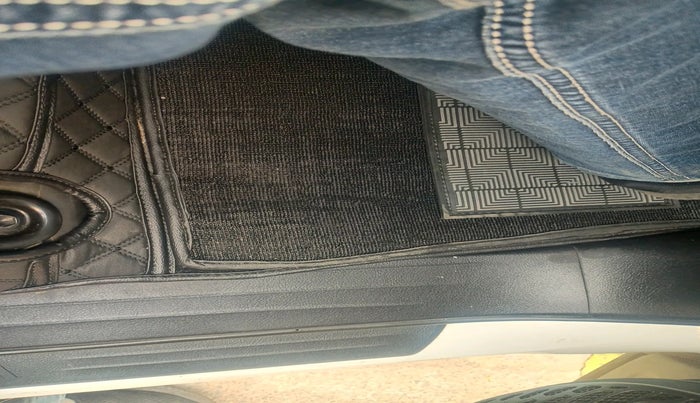 2022 Toyota Innova Crysta 2.7 ZX AT 7 STR, Petrol, Automatic, 21,323 km, interior