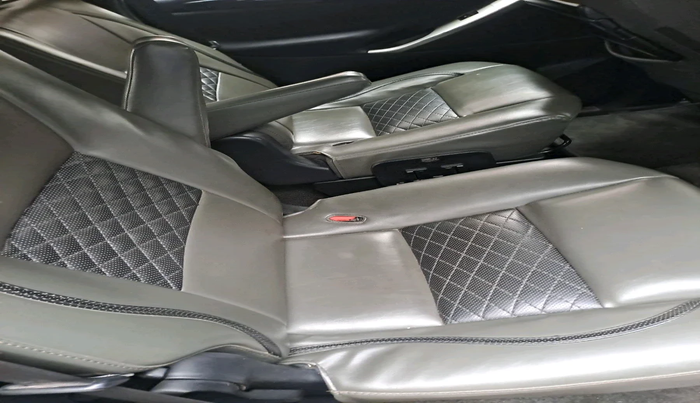 2018 Toyota Innova Crysta 2.4 VX 7 STR, Diesel, Manual, 1,85,571 km, interior