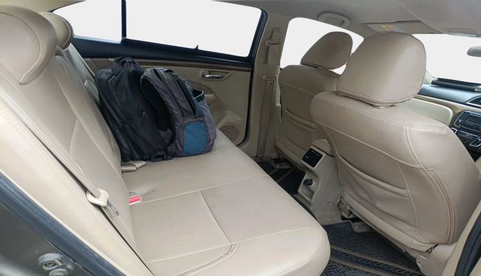 2018 Maruti Ciaz DELTA 1.5 SHVS MT PETROL, Petrol, Manual, 89,940 km, interior