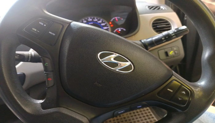 2016 Hyundai Grand i10 SPORTZ 1.2 KAPPA VTVT, Petrol, Manual, 89,948 km, interior