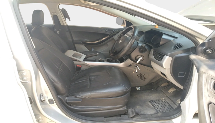 2019 Tata NEXON XM DIESEL, Diesel, Manual, 72,815 km, interior