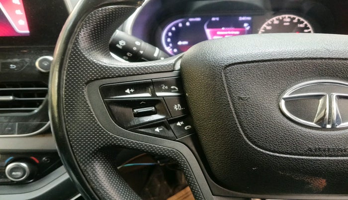 2020 Tata Harrier XZ 2.0L DARK EDITION, Diesel, Manual, 98,660 km, interior