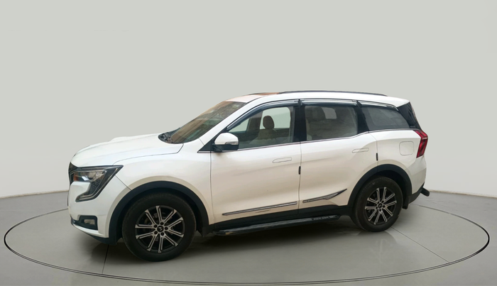 2025 Mahindra XUV700 AX 7 D AT 7 STR, Diesel, Automatic, 32,640 km, exterior