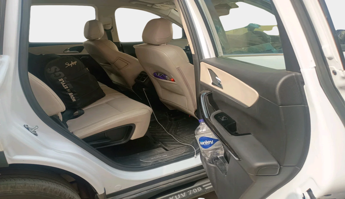 2025 Mahindra XUV700 AX 7 D AT 7 STR, Diesel, Automatic, 32,640 km, interior