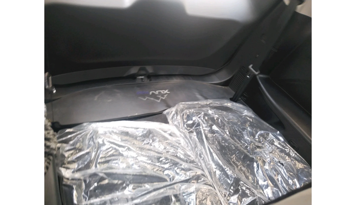 2024 Mahindra XUV700 AX 7 LUXURY P AT 7 STR, Petrol, Automatic, 5,622 km, interior