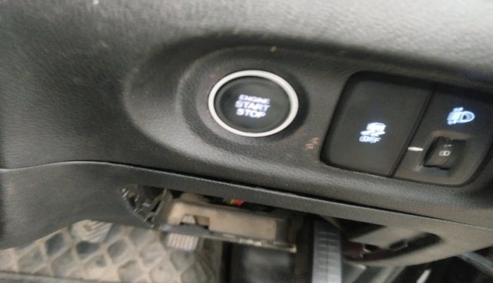 2022 Hyundai Creta SX 1.5 PETROL, Petrol, Manual, 1,08,827 km, interior