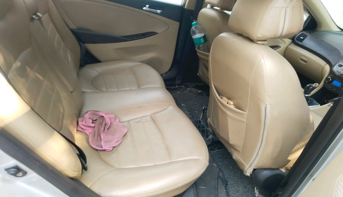 2011 Hyundai Verna FLUIDIC 1.6 VTVT EX, Petrol, Manual, 88,437 km, interior