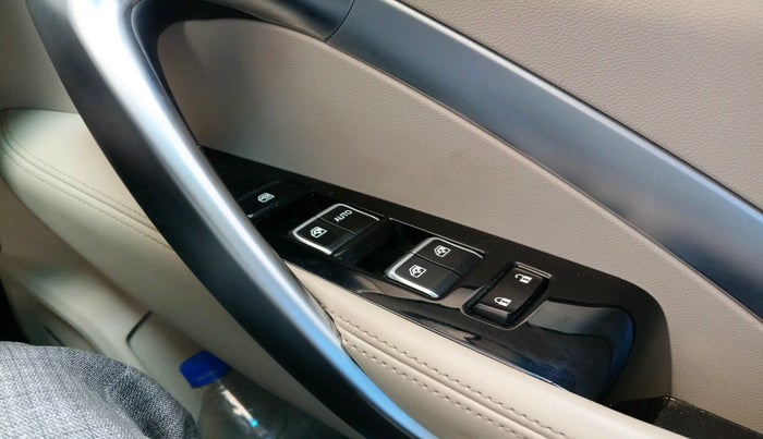 2021 MG HECTOR SHARP HYBRID 1.5 PETROL, Petrol, Manual, 1,01,424 km, interior