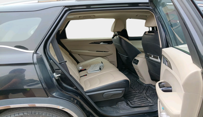 2021 MG HECTOR SHARP HYBRID 1.5 PETROL, Petrol, Manual, 1,01,424 km, interior