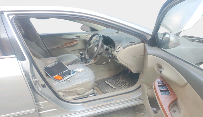 2010 Toyota Corolla Altis G PETROL, Petrol, Manual, 64,938 km, interior