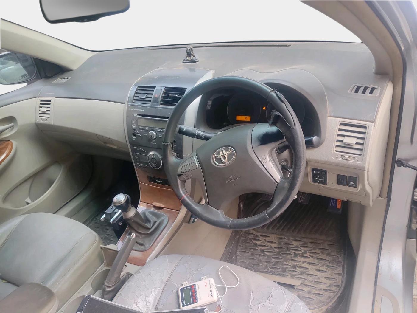 2010 Toyota Corolla Altis G PETROL, Petrol, Manual, 64,938 km, interior