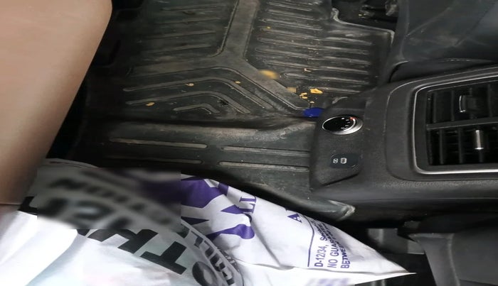 2025 Mahindra SCORPIO-N N Z8 S Petrol AT, Petrol, Automatic, 16,159 km, interior