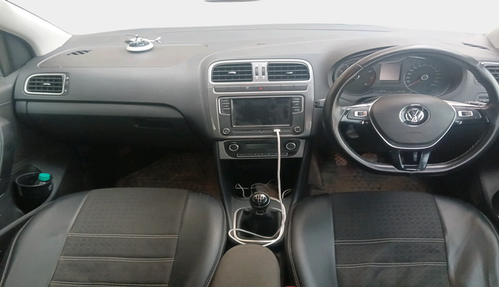 2018 Volkswagen Polo HIGHLINE PLUS 1.2(16 ALLOY, Petrol, Manual, 64,000 km, interior