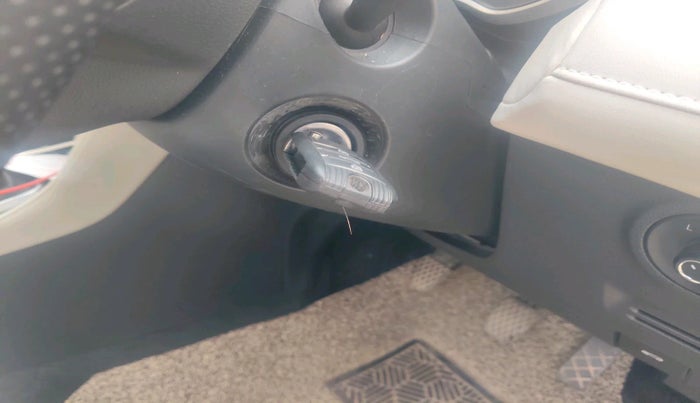 2024 MG ASTOR Sprint 1.5 MT (Ivory), Petrol, Manual, 6,646 km, interior