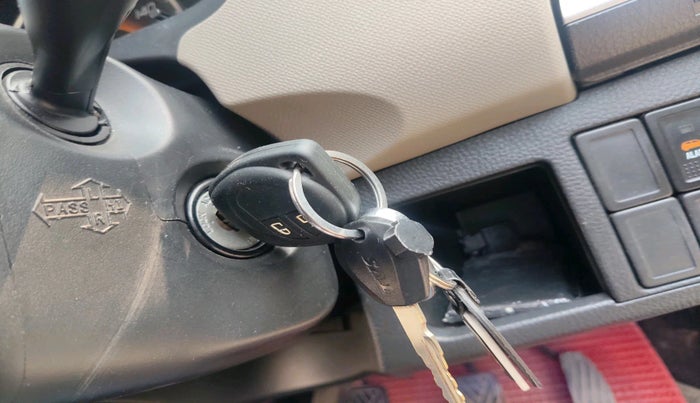 2016 Maruti Wagon R 1.0 VXI, Petrol, Manual, 53,962 km, interior