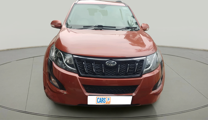 2017 Mahindra XUV500 W6 AT, Diesel, Automatic, 69,862 km, exterior