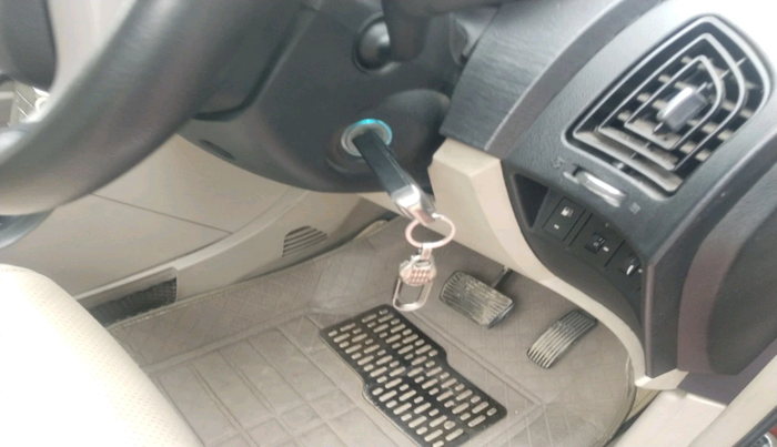 2017 Mahindra XUV500 W6 AT, Diesel, Automatic, 69,862 km, interior