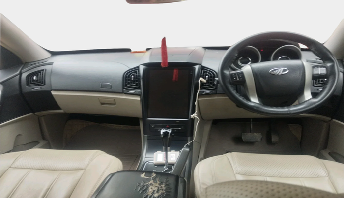 2017 Mahindra XUV500 W6 AT, Diesel, Automatic, 69,862 km, interior