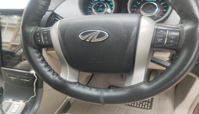 2017 Mahindra XUV500 W6 AT, Diesel, Automatic, 69,862 km, interior
