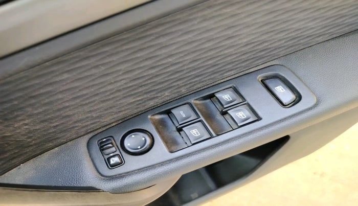 2021 Renault Kiger RXZ MT, Petrol, Manual, 49,786 km, interior