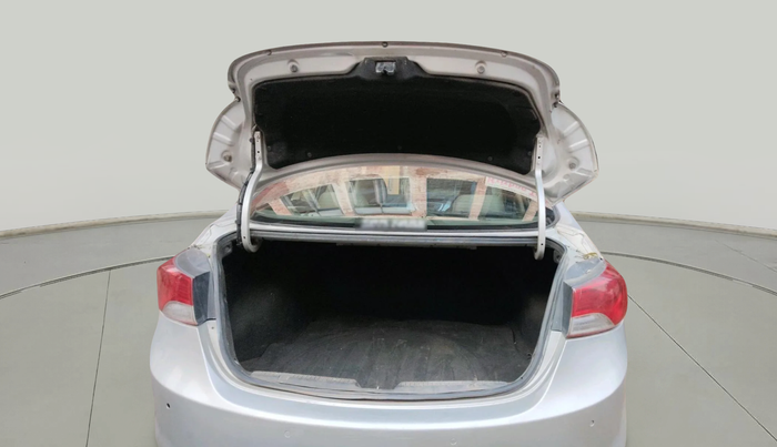 2013 Hyundai New Elantra 1.8 SX MT VTVT, Petrol, Manual, 1,01,460 km, exterior