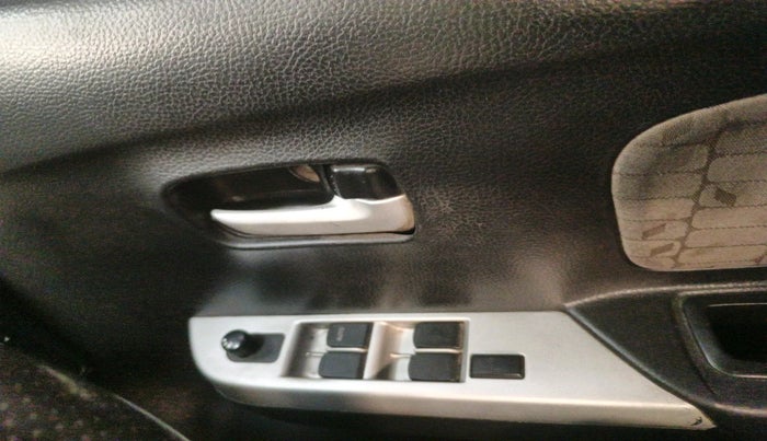 2013 Maruti Wagon R 1.0 VXI, Petrol, Manual, 1,00,816 km, interior