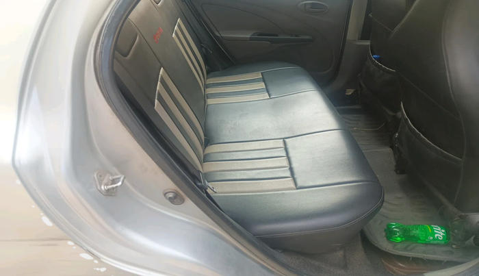2011 Toyota Etios Liva G, Petrol, Manual, 85,888 km, interior