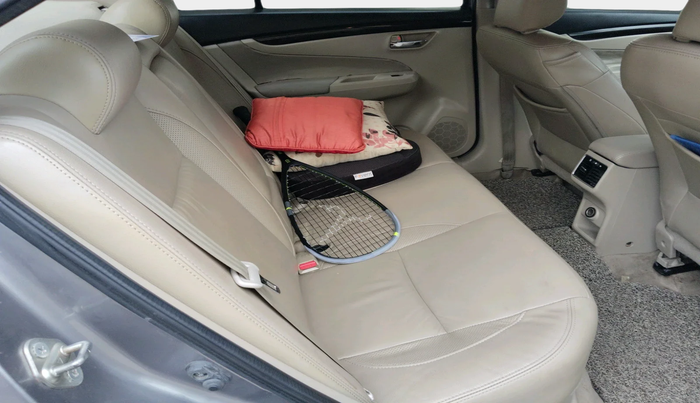 2016 Maruti Ciaz ZDI+ SHVS, Diesel, Manual, 1,42,371 km, interior