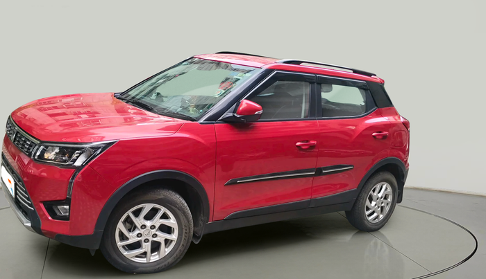 2023 Mahindra XUV300 W8 1.2 PETROL, Petrol, Manual, 4,760 km, exterior